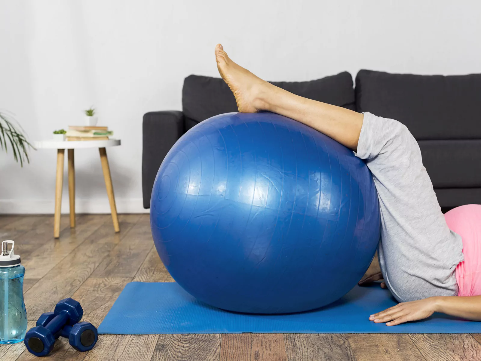 تکنیک ماساژ پا با توپ ماساژ