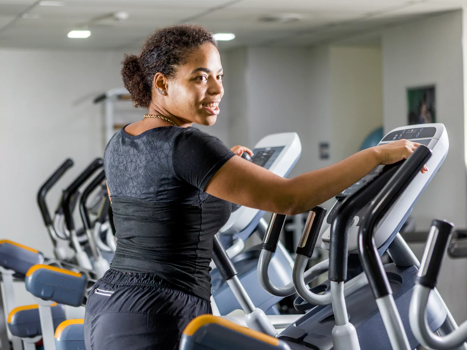 وسایل لازم برای باشگاه بدنسازی بانوان 6 وسایل مورد نیاز برای باشگاه بدنسازی بانوان