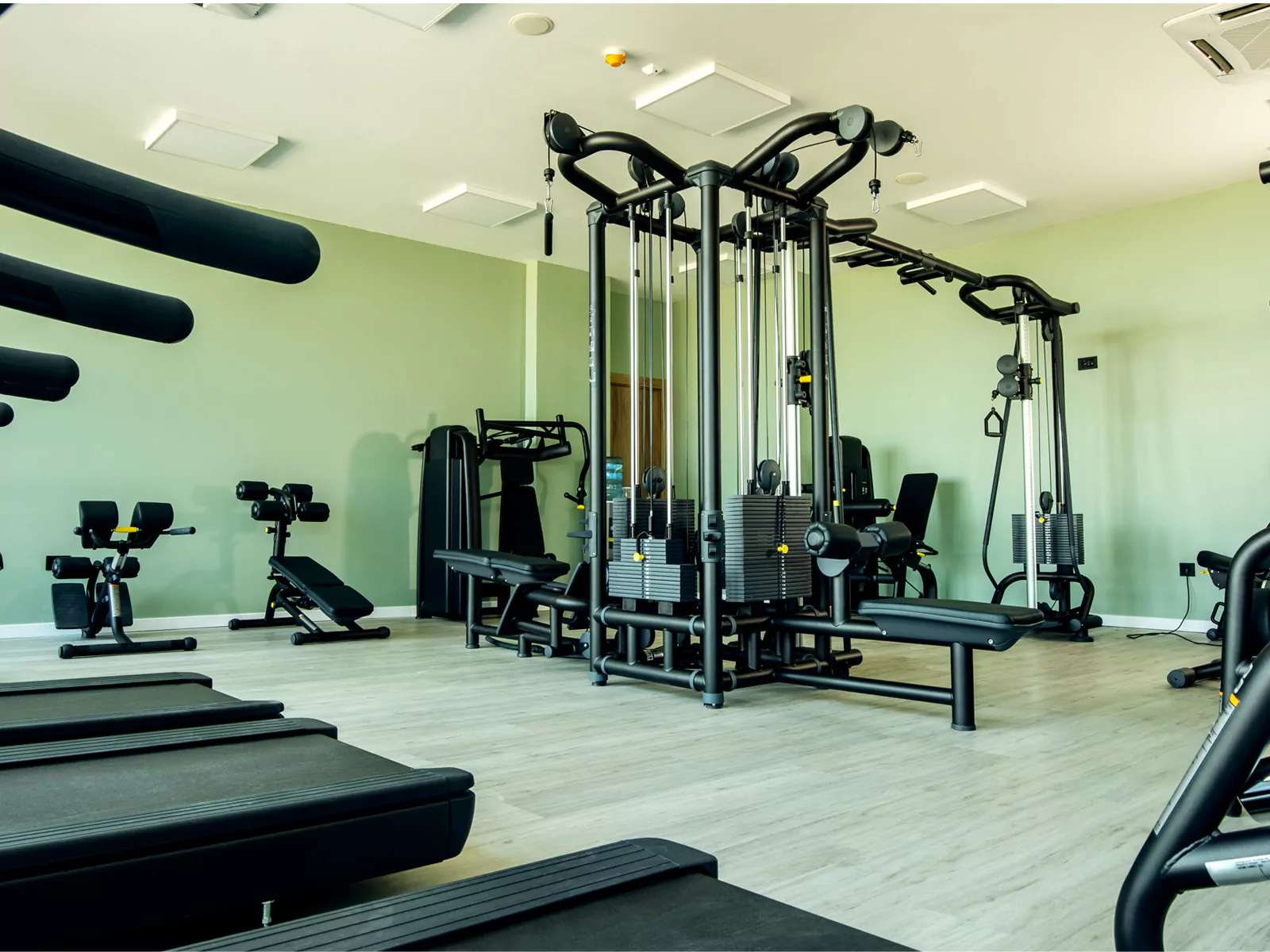 وسایل لازم برای باشگاه بدنسازی بانوان 5 وسایل برای باشگاه بدنسازی بانوان