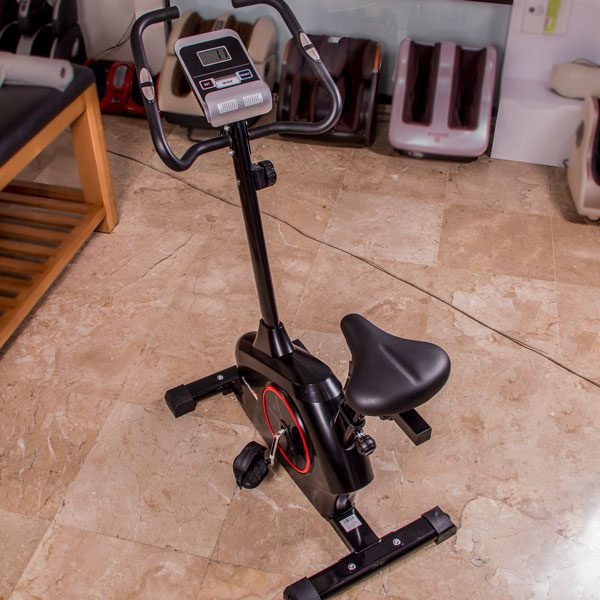 دوچرخه ثابت کریتون فیت مدل CF-720B 23 دوچرخه ثابت کریتون فیت مدل CF-720B - تصویر 4